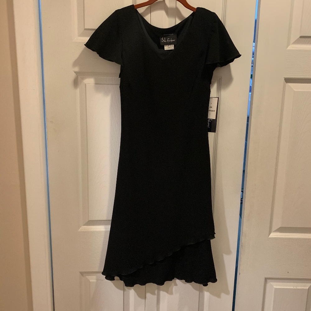 Black Dress NWT size 6